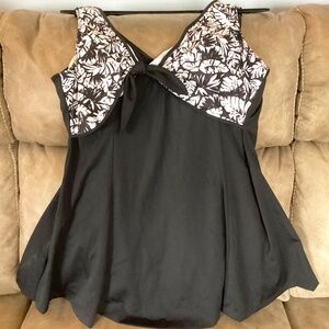 It Figures Slender Thighs 20w plus Swim Dress suit like new